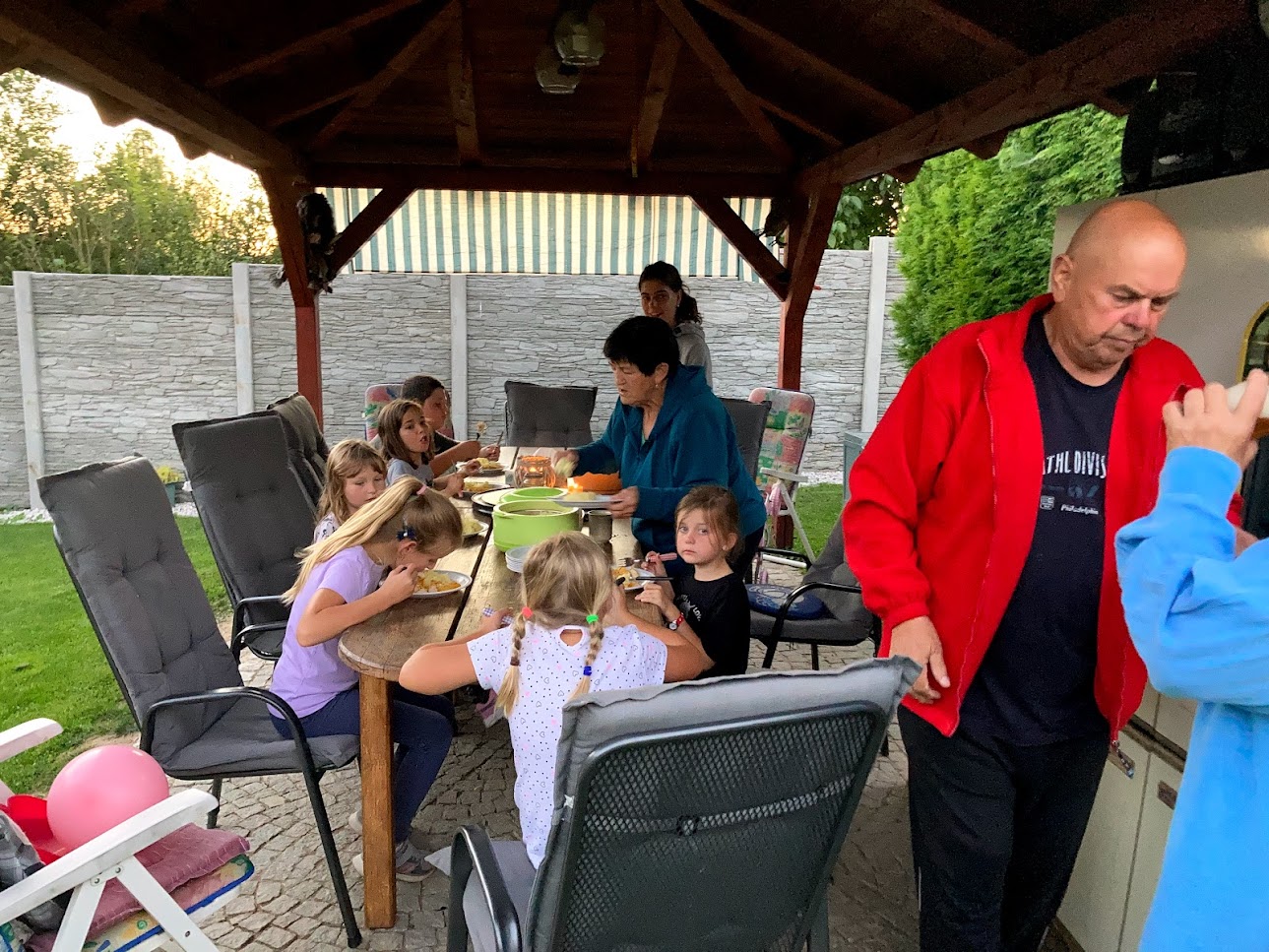 bobřík hladu - my jsme ale naopak museli sníst večeři